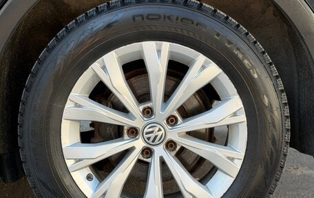 Volkswagen Tiguan II, 2017 год, 2 140 000 рублей, 30 фотография