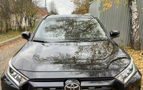 Toyota RAV4, 2021 год, 3 050 000 рублей, 6 фотография