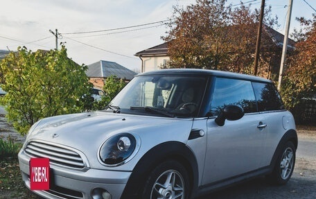 MINI Hatch, 2009 год, 730 000 рублей, 2 фотография