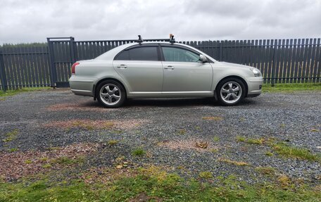 Toyota Avensis III рестайлинг, 2006 год, 500 000 рублей, 1 фотография