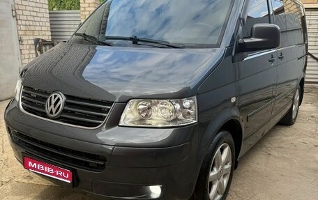Volkswagen Multivan T5, 2006 год, 1 275 000 рублей, 1 фотография