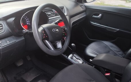 KIA Rio III рестайлинг, 2013 год, 850 000 рублей, 6 фотография