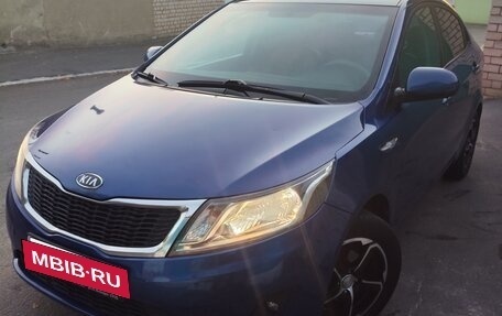 KIA Rio III рестайлинг, 2013 год, 850 000 рублей, 5 фотография