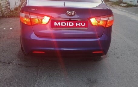 KIA Rio III рестайлинг, 2013 год, 850 000 рублей, 3 фотография