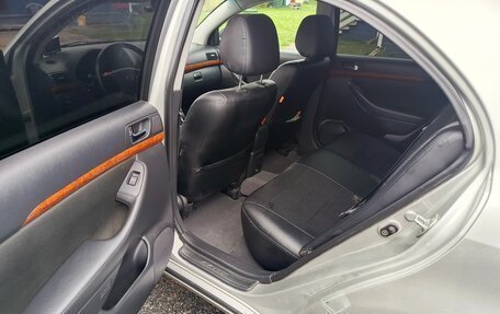 Toyota Avensis III рестайлинг, 2006 год, 500 000 рублей, 11 фотография