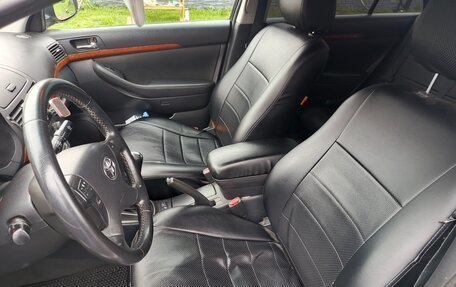 Toyota Avensis III рестайлинг, 2006 год, 500 000 рублей, 22 фотография