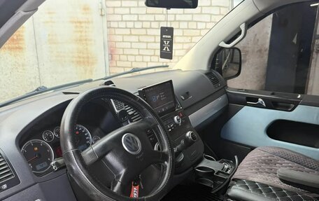 Volkswagen Multivan T5, 2006 год, 1 275 000 рублей, 3 фотография