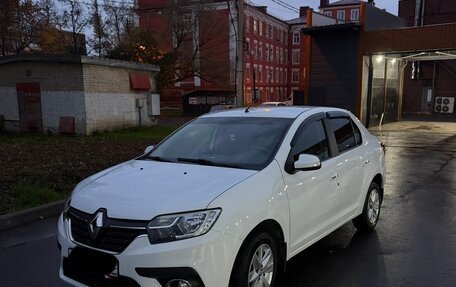 Renault Logan II, 2020 год, 750 000 рублей, 1 фотография
