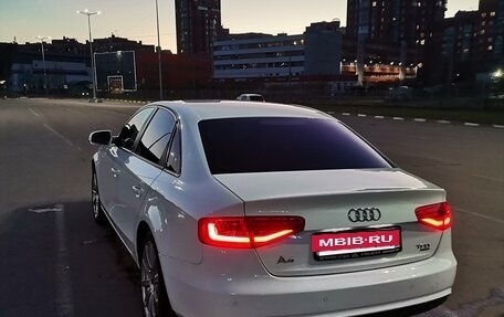 Audi A4, 2012 год, 1 270 000 рублей, 4 фотография