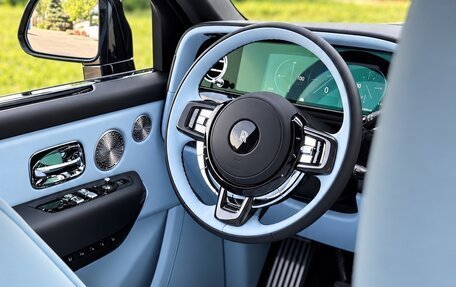 Rolls-Royce Cullinan, 2025 год, 67 000 000 рублей, 6 фотография