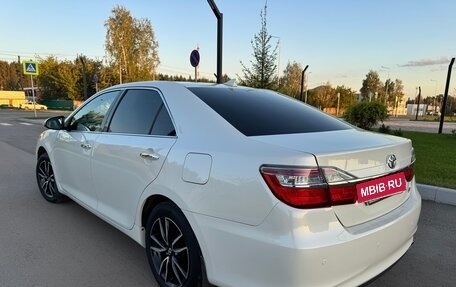 Toyota Camry, 2017 год, 2 000 000 рублей, 3 фотография