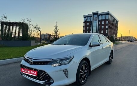Toyota Camry, 2017 год, 2 000 000 рублей, 5 фотография