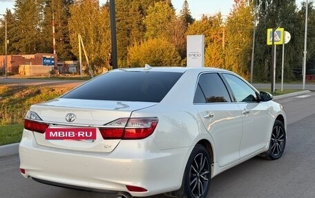 Toyota Camry, 2017 год, 2 000 000 рублей, 14 фотография