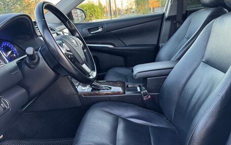 Toyota Camry, 2017 год, 2 000 000 рублей, 22 фотография