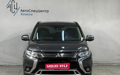 Mitsubishi Outlander III рестайлинг 3, 2021 год, 2 599 800 рублей, 12 фотография