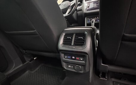 Volkswagen Tiguan II, 2021 год, 2 850 000 рублей, 11 фотография