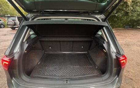 Volkswagen Tiguan II, 2021 год, 2 850 000 рублей, 10 фотография