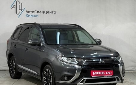 Mitsubishi Outlander III рестайлинг 3, 2021 год, 2 599 800 рублей, 14 фотография