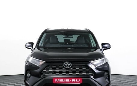 Toyota RAV4, 2021 год, 2 745 000 рублей, 2 фотография