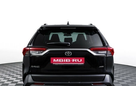 Toyota RAV4, 2021 год, 2 745 000 рублей, 6 фотография