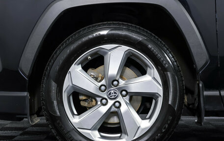 Toyota RAV4, 2021 год, 2 745 000 рублей, 17 фотография