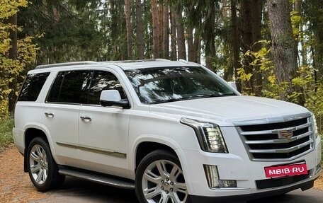 Cadillac Escalade IV, 2016 год, 3 300 000 рублей, 2 фотография