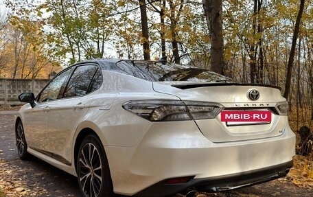 Toyota Camry, 2021 год, 3 900 000 рублей, 4 фотография