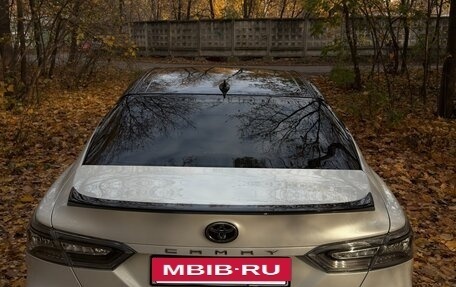 Toyota Camry, 2021 год, 3 900 000 рублей, 5 фотография