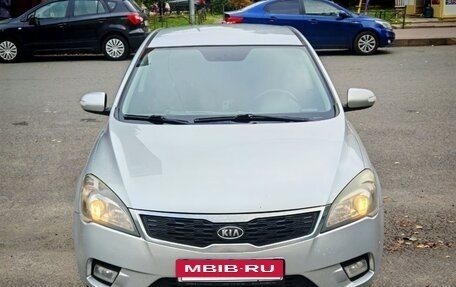 KIA cee'd I рестайлинг, 2010 год, 630 000 рублей, 2 фотография