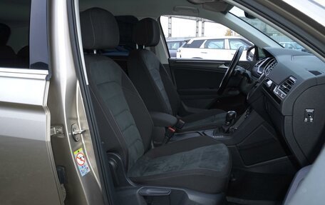 Volkswagen Tiguan II, 2019 год, 1 998 000 рублей, 8 фотография