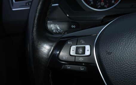 Volkswagen Tiguan II, 2019 год, 1 998 000 рублей, 14 фотография