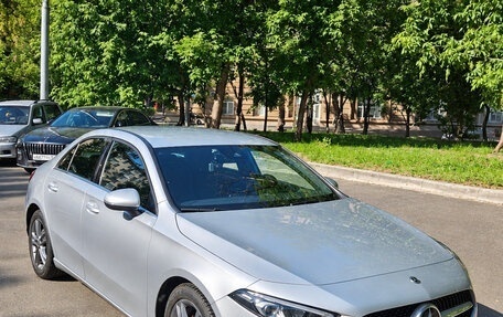 Mercedes-Benz A-Класс, 2019 год, 2 499 000 рублей, 6 фотография