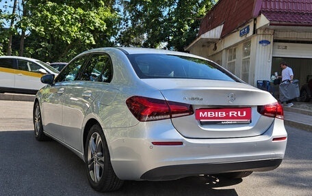 Mercedes-Benz A-Класс, 2019 год, 2 499 000 рублей, 5 фотография