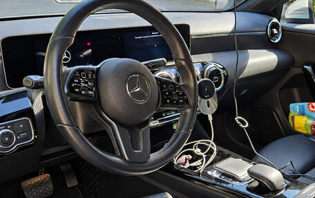 Mercedes-Benz A-Класс, 2019 год, 2 499 000 рублей, 9 фотография