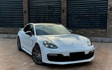 Porsche Panamera II рестайлинг, 2016 год, 5 450 000 рублей, 1 фотография