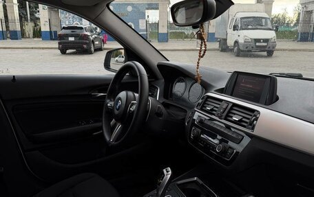 BMW 1 серия, 2017 год, 1 650 000 рублей, 16 фотография