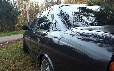 BMW 5 серия, 1992 год, 690 000 рублей, 10 фотография