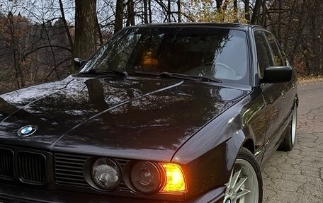BMW 5 серия, 1992 год, 690 000 рублей, 18 фотография