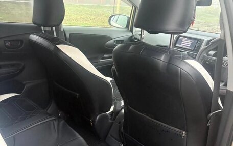 Toyota Wish II, 2013 год, 1 400 000 рублей, 10 фотография