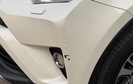 Toyota RAV4, 2018 год, 2 550 000 рублей, 10 фотография