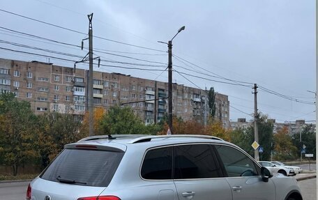 Volkswagen Touareg III, 2010 год, 2 400 000 рублей, 2 фотография