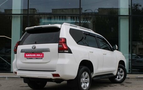 Toyota Land Cruiser Prado 150 рестайлинг, 2017 год, 4 569 000 рублей, 5 фотография