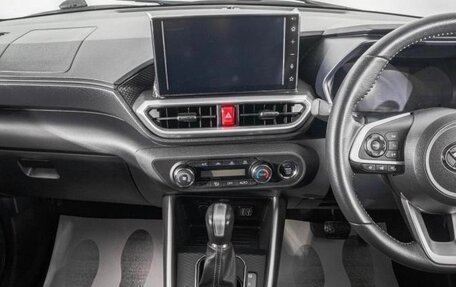 Daihatsu Rocky, 2021 год, 1 600 000 рублей, 15 фотография