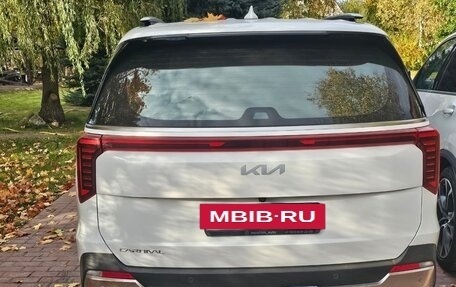 KIA Carnival, 2024 год, 5 300 000 рублей, 3 фотография