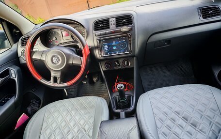 Volkswagen Polo VI (EU Market), 2011 год, 499 999 рублей, 4 фотография