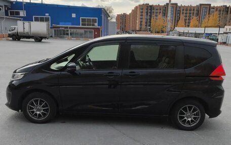 Honda Freed II, 2016 год, 1 350 000 рублей, 6 фотография