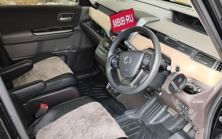 Honda Freed II, 2016 год, 1 350 000 рублей, 8 фотография