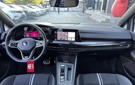Volkswagen Golf VIII, 2022 год, 1 508 000 рублей, 8 фотография