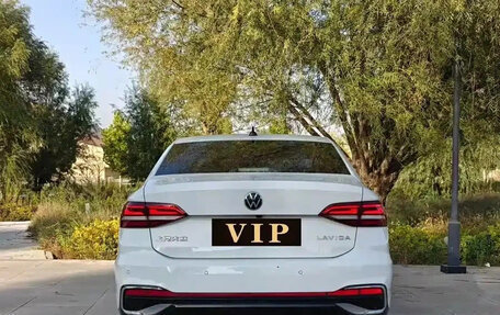 Volkswagen Lavida, 2023 год, 1 400 000 рублей, 5 фотография