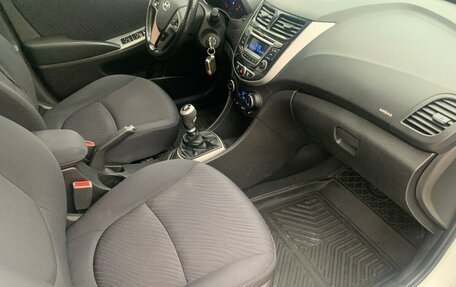 Hyundai Solaris II рестайлинг, 2016 год, 699 900 рублей, 14 фотография